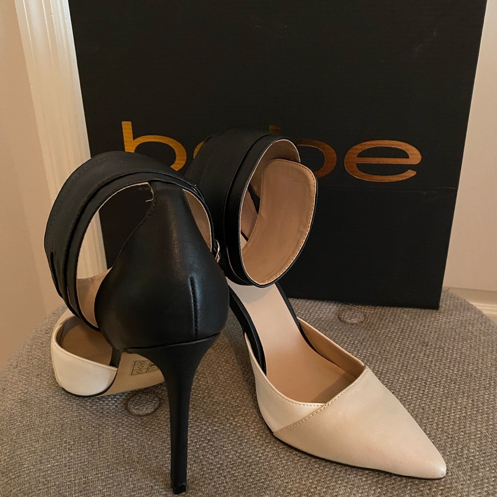 Shoes - Picture 5 of 6